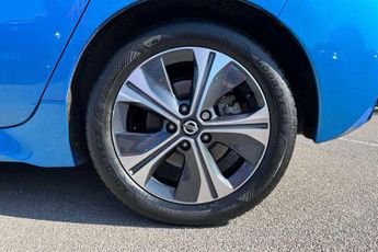 NISSAN LEAF 40kWh Tekna Hatchback 5dr Electric Auto (150 ps)