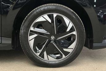 MG MG4 EV 64kWh Trophy Long Range Hatchback 5dr Electric Auto (203 ps)
