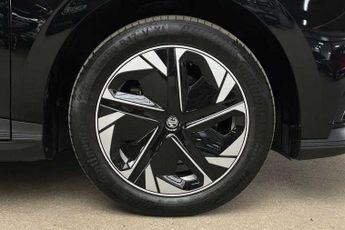 MG MG4 EV 64kWh Trophy Long Range Hatchback 5dr Electric Auto (203 ps)