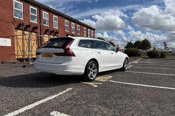 VOLVO V90 CROSS COUNTRY 2.0 B5 MHEV Estate 5dr Diesel Hybrid Auto AWD Euro 6 (s/s) (235 