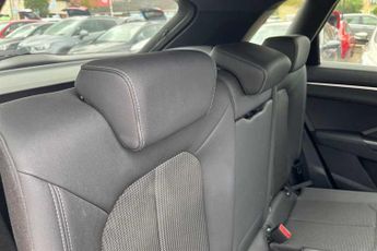 AUDI Q3 2.0 TDI 35 S line SUV 5dr Diesel S Tronic Euro 6 (s/s) (150 ps)