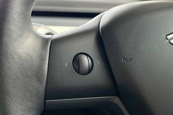 TESLA MODEL 3 Saloon 4dr Electric Auto RWD (241 bhp)