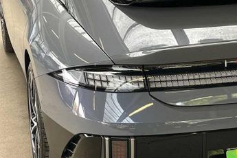 HYUNDAI IONIQ 6 77.4kWh Premium Saloon 4dr Electric Auto (228 ps)