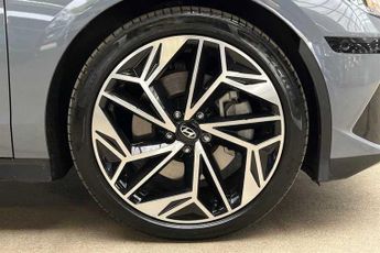 HYUNDAI IONIQ 6 77.4kWh Premium Saloon 4dr Electric Auto (228 ps)