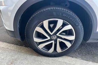 VOLKSWAGEN T-ROC 1.5 TSI EVO Active SUV 5dr Petrol DSG Euro 6 (s/s) (150 ps)