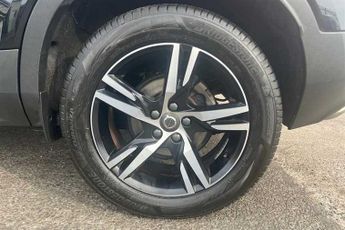 VOLVO XC40 1.5 T3 R-Design SUV 5dr Petrol Auto Euro 6 (s/s) (163 ps)