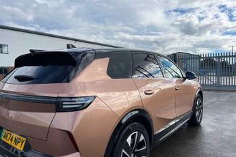 Vauxhall Grandland Electric 73kWh GS SUV 5dr Electric Auto (213 ps)