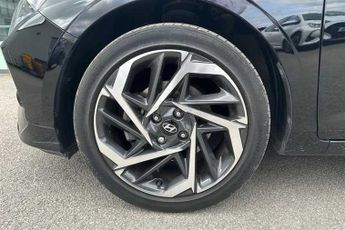 HYUNDAI i20 1.0 T-GDi MHEV Premium Hatchback 5dr Petrol Hybrid DCT Euro 6 (s