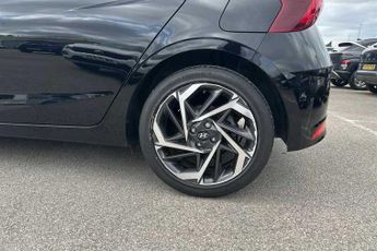 HYUNDAI i20 1.0 T-GDi MHEV Premium Hatchback 5dr Petrol Hybrid DCT Euro 6 (s