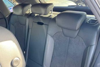 AUDI Q5 2.0 TDI 40 Black Edition SUV 5dr Diesel S Tronic quattro Euro 6 