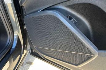 AUDI Q5 2.0 TDI 40 Black Edition SUV 5dr Diesel S Tronic quattro Euro 6 