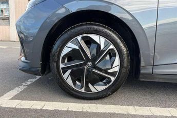 MG MG4 64kWh Trophy Long Range Hatchback 5dr Electric Auto (203 ps)