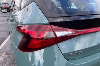Hyundai i20 1.0 T-GDi MHEV SE Connect Hatchback 5dr Petrol Hybrid DCT Euro 6