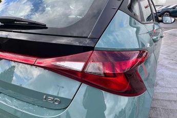 Hyundai i20 1.0 T-GDi MHEV SE Connect Hatchback 5dr Petrol Hybrid DCT Euro 6