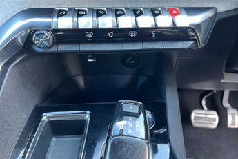 Peugeot 3008 1.5 BlueHDi (130 PS) GT Premium 5 Door Diesel Automatic *** 1 Ow