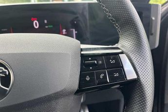 Vauxhall Astra Electric 54 kWh (156 PS) Ultimate 5 Door Electric Hatchback Automatic 