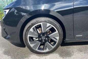Vauxhall Astra Electric 54 kWh (156 PS) Ultimate 5 Door Electric Hatchback Automatic 