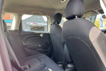 MINI HATCH 1.5 Cooper Classic Hatchback 5dr Petrol Steptronic Euro 6 (s/s) 