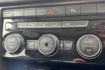 VOLKSWAGEN T-ROC 1.5 TSI GPF EVO SE SUV 5dr Petrol DSG Euro 6 (s/s) (150 ps)