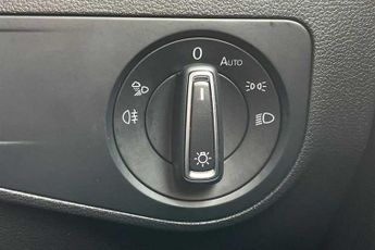VOLKSWAGEN TIGUAN 1.5 TSI R-Line SUV 5dr Petrol DSG Euro 6 (s/s) (150 ps)