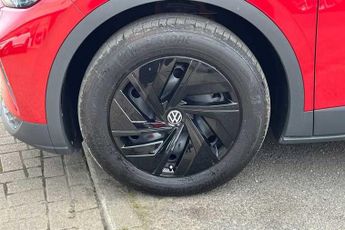 VOLKSWAGEN ID.4 Pure 52kWh Life SUV 5dr Electric Auto (148 ps)