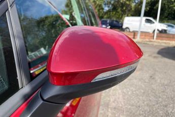 VOLKSWAGEN GOLF 2.0 TDI Life Hatchback 5dr Diesel DSG Euro 6 (s/s) (115 ps)