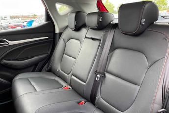 MG ZS 72.6kWh Trophy Long Range SUV 5dr Electric Auto (156 ps)