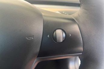 TESLA MODEL 3 Standard Range Plus Saloon 4dr Electric Auto RWD (241 bhp)