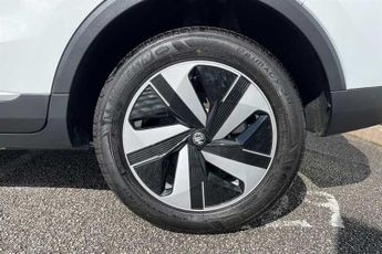 MG ZS 72.6kWh Trophy Long Range SUV 5dr Electric Auto (156 ps)