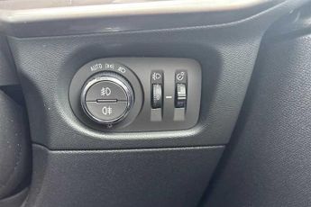 VAUXHALL MOKKA ELECTRIC 50kWh Elite Premium SUV 5dr Electric Auto (136 ps)