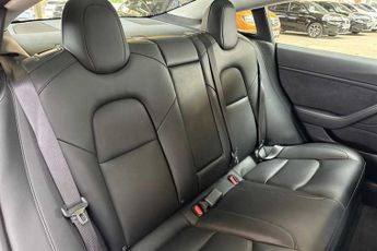 TESLA MODEL 3 Standard Range Plus Saloon 4dr Electric Auto RWD (241 bhp)