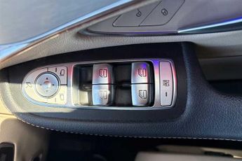 MERCEDES-BENZ EQC EQC 400 80kWh Sport SUV 5dr Electric Auto 4MATIC (408 ps)