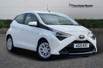 Toyota AYGO 1.0 VVT-i x-play Hatchback 5dr Petrol Manual Euro 6 (Safety Sens