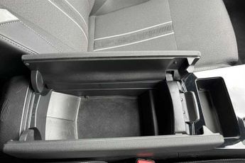 Vauxhall Astra Electric 54kWh GS Hatchback 5dr Electric Auto (156 ps)