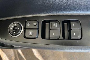 HYUNDAI i10 1.2 SE Hatchback 5dr Petrol Auto Euro 6 (87 ps)