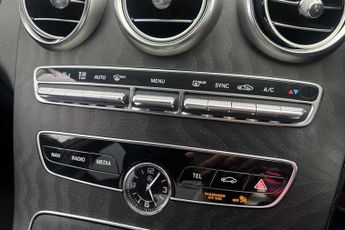 MERCEDES-BENZ C CLASS 2.0 C220d AMG Line (Premium) Saloon 4dr Diesel G-Tronic+ Euro 6 