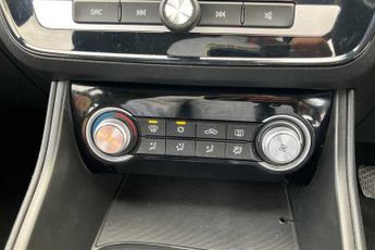 MG ZS 44.5kWh Excite SUV 5dr Electric Auto (143 ps)