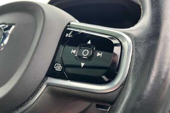 VOLVO XC60 2.0h T8 Twin Engine 11.6kWh R-Design Pro SUV 5dr Petrol Plug-in 