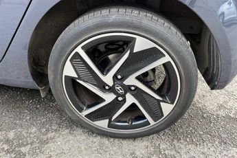 HYUNDAI i10 1.0 Premium Hatchback 5dr Petrol Auto Euro 6 (s/s) (67 ps)