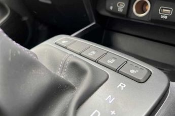 HYUNDAI i10 1.0 Premium Hatchback 5dr Petrol Auto Euro 6 (s/s) (67 ps)