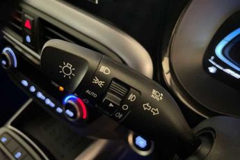 Hyundai i10 1.0 Premium Hatchback 5dr Petrol Auto Euro 6 (s/s) (67 ps)