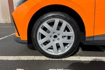 MG MG4 EV 64kWh Trophy Long Range Hatchback 5dr Electric Auto (203 ps)