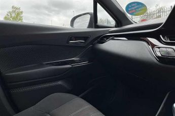 TOYOTA C-HR 1.8 VVT-h GR SPORT SUV 5dr Petrol Hybrid CVT Euro 6 (s/s) (122 p