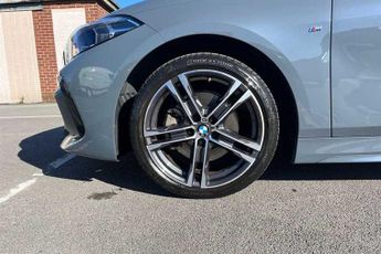 BMW 1 SERIES 1.5 118i M Sport (LCP) Hatchback 5dr Petrol DCT Euro 6 (s/s) (13