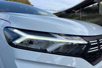 Dacia Sandero 1.0 TCe Expression Hatchback 5dr Petrol CVT Euro 6 (s/s) (90 ps)