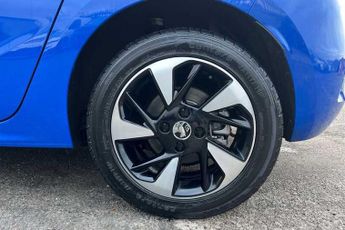 VAUXHALL Corsa Electric 50kWh Design Hatchback 5dr Electric Auto (136 ps)