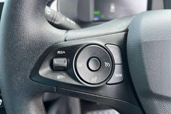 VAUXHALL Corsa Electric 50kWh Design Hatchback 5dr Electric Auto (136 ps)