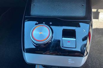 MG MG4 EV 64kWh Trophy Long Range Hatchback 5dr Electric Auto (203 ps)