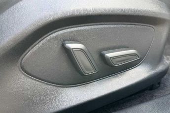 MG MG4 EV 64kWh Trophy Long Range Hatchback 5dr Electric Auto (203 ps)