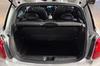 MINI ELECTRIC HATCH Cooper SE 32.6kWh Level 3 Hatchback 3dr Electric Auto (184 ps)